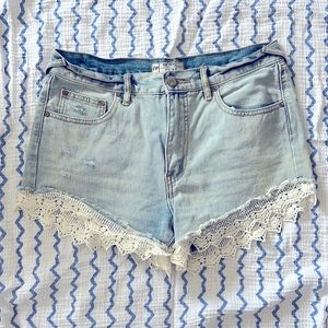 Free People jean shorts size 27